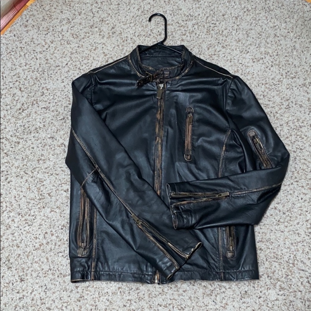Leather Jacket ๐ฅ - Picture 5 of 8